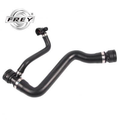 Bagian Pendingin Mesin Selang Radiator Atas 17127531768 Untuk BMW E90