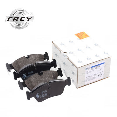 Dalam Stok Suku Cadang Mobil Frey Bantalan Rem Depan Set NAO OEM 34116769951 Untuk sistem rem mobil bmw E81 E82